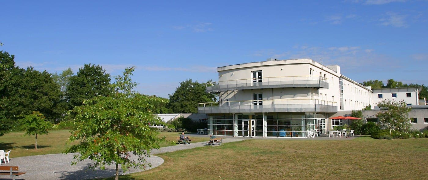 Clinique les Jeunes Chênes